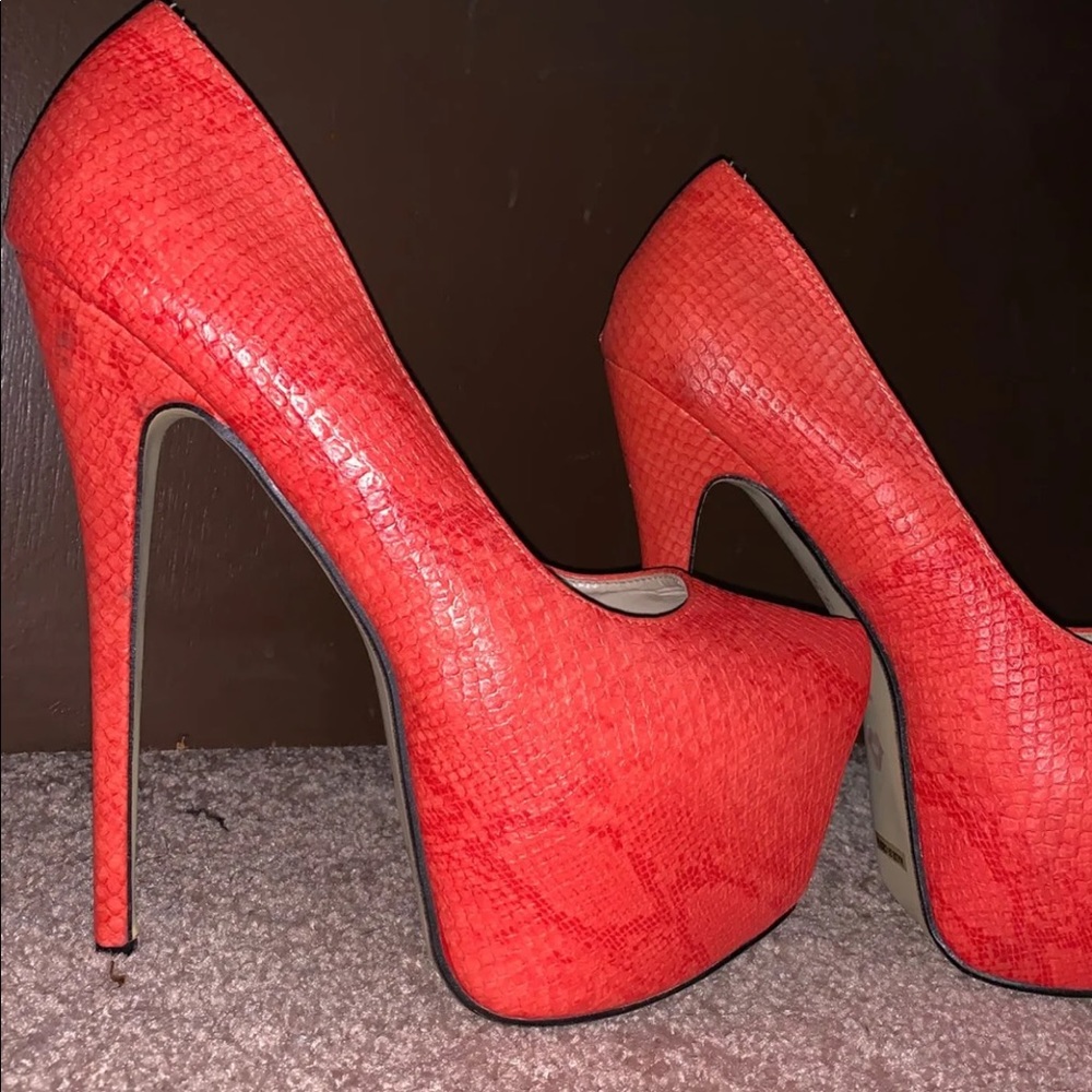 Brand new burnt orange heels